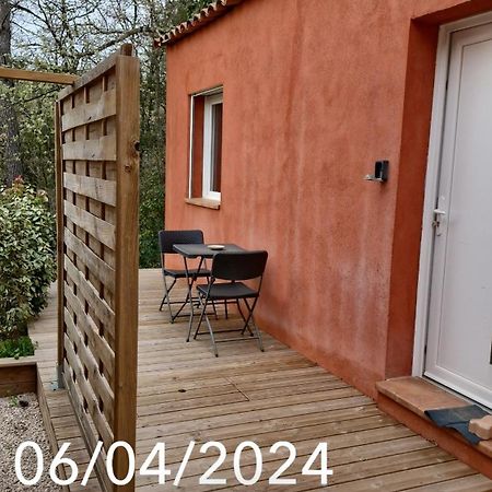 Studio Neuf Rocbaron Exterior photo